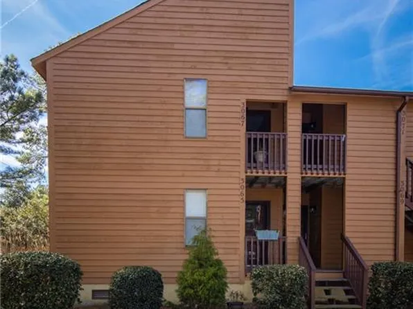 3065 Cape Henry Ct, Virginia Beach, VA 23451