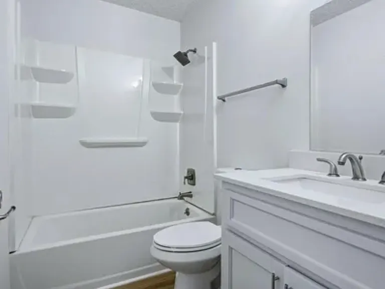 1600 Sugar Plum Dr SW #1 — Photo 3