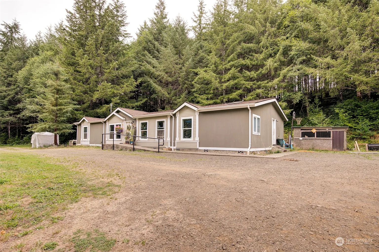 4526 Wishkah Road photo 1
