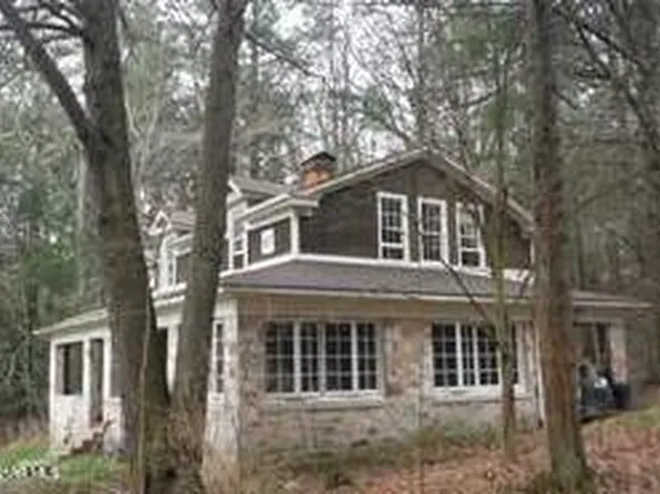 601 Swinging Bridge Rd, Hollidaysburg, PA 16648