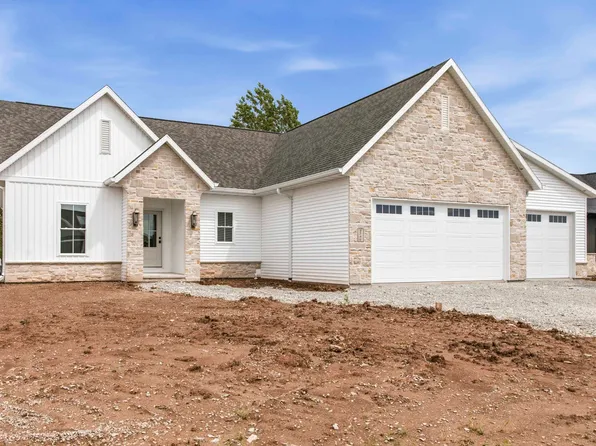 3741 Edwina Dr, De Pere, WI 54115