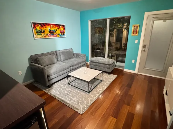 1560 Pennsylvania Ave APT 215, Miami Beach, FL 33139