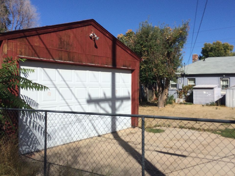 2nd image of 5101 Steele St