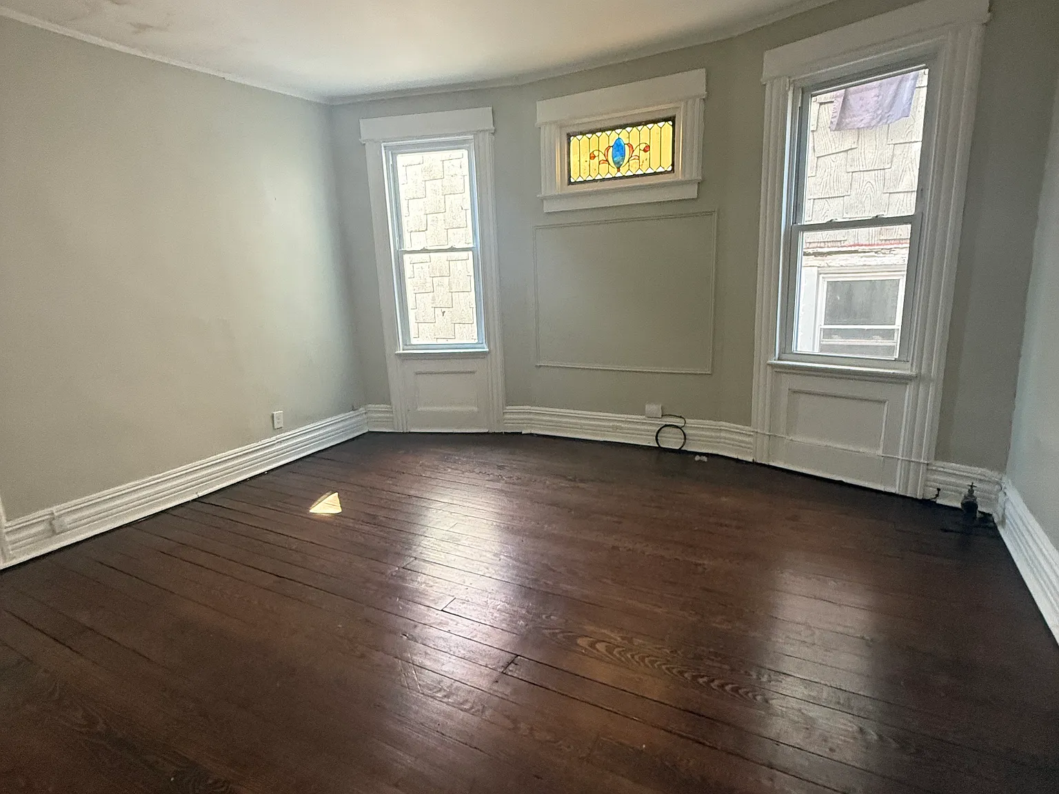3 bed, $2,100 — Photo 3