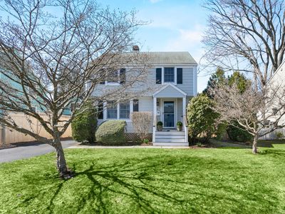 70 Ann Street, Fairfield, CT, 06824