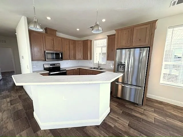 2 bed, 2.0 bath, 1179 sqft, $1,520 — Photo 4