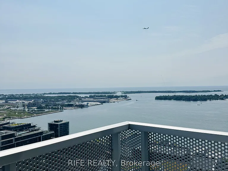 20 Richardson St #3411 — Photo 1