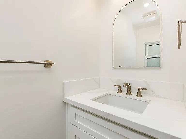13351 W Otsego St — Photo 4
