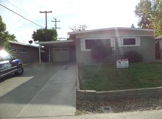 414 Camelia Way, Vacaville, CA 95688