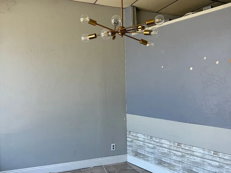 3700 E Broadway — Photo 11