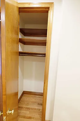 Rented by SBJ Brokerage, LLC | media 14