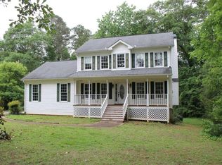 68 Lakeview Dr, Commerce, GA 30529