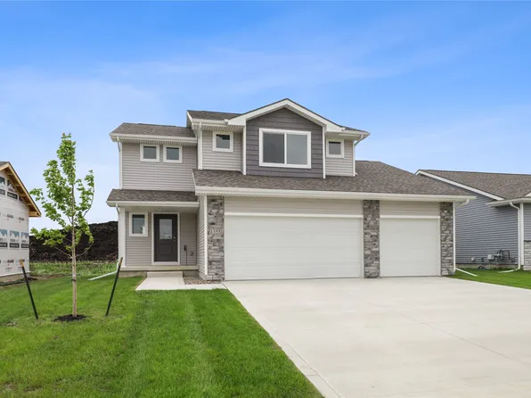 1355 Locust St, Waukee, IA 50263