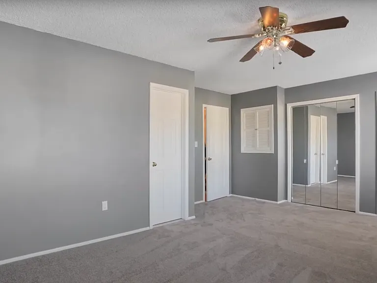 1501 Doolittle Dr — Photo 5