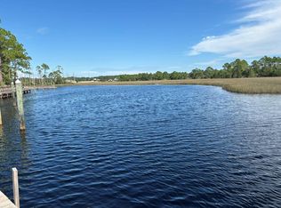 513 Shellys Loop Rd, Carrabelle, FL 32322