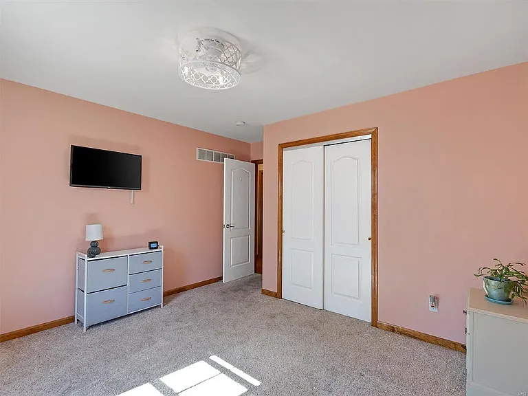 2109 Brookview Ct — Photo 25