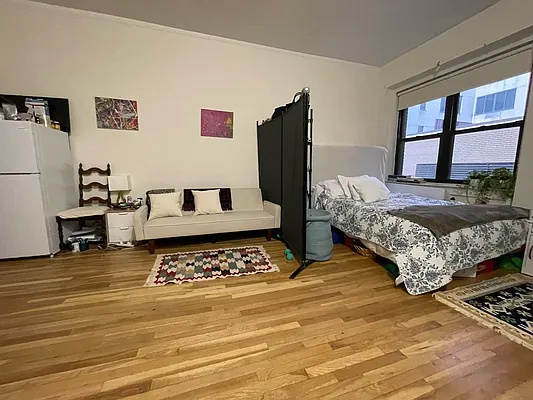 Rented by Douglas Elliman | media 9