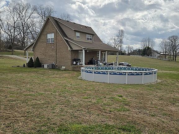 2nd image of 322 Ostella Rd