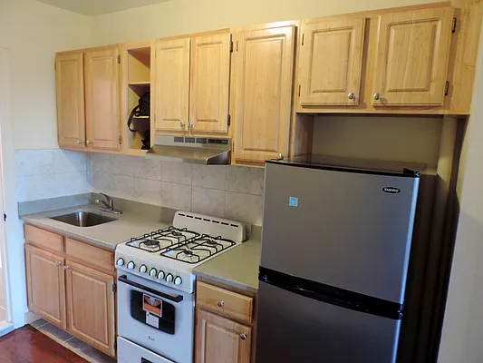 Rented by J Misrahi Realty Corp | media 20