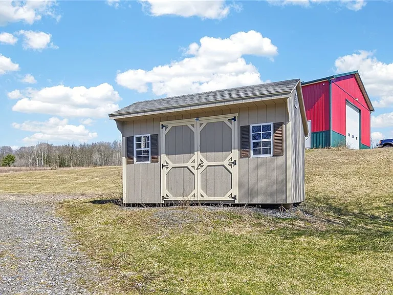 999 Salmon Creek Rd — Photo 32