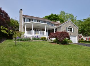 21 Bridget Ln, Fairfield, CT 06824