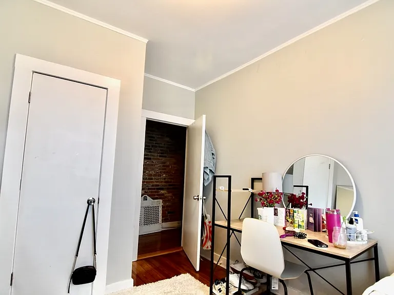 2 Bay St #2 — Photo 13