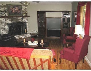 1st image of 549 Lajuanta St