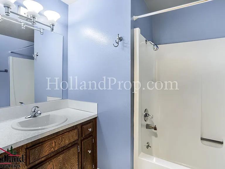 17267 SW Barcelona Way — Photo 10