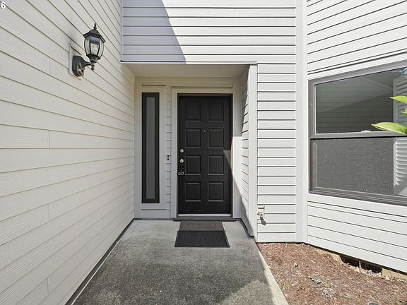 2nd image of 3300 NE 164th St APT K1