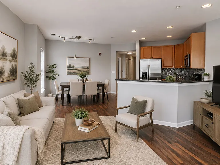 Cranford Crossing Apartment Homes — Photo 10