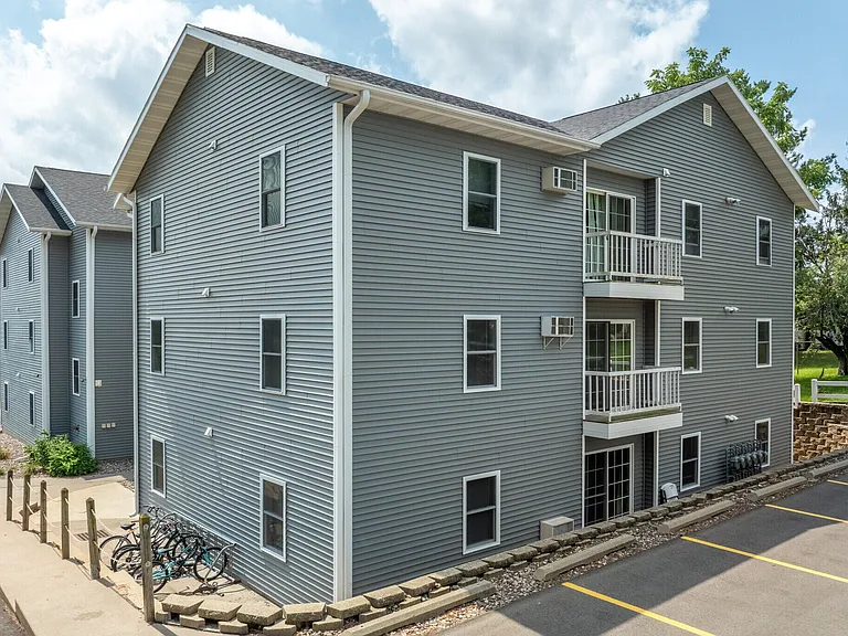 830 Union St — Photo 24