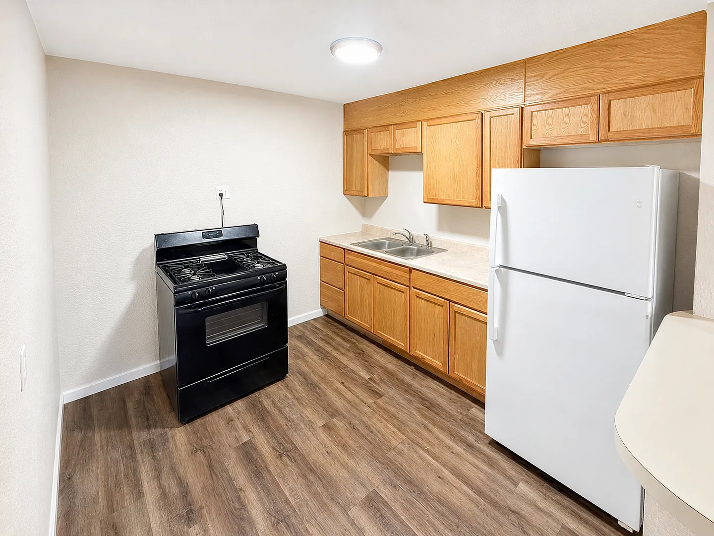 4205-A 35th Street — Photo 2