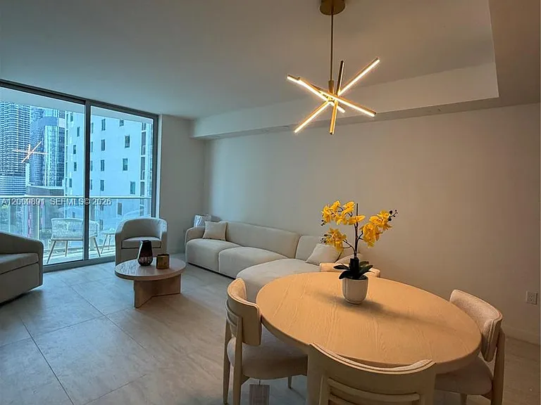 77 SE 5th St #1614 — Photo 4