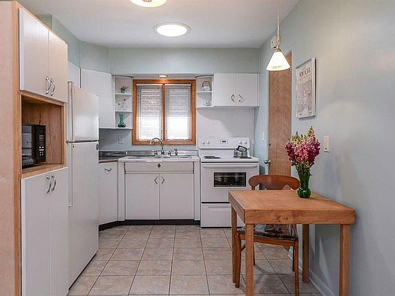 5th image of 718 Madison Pl #1