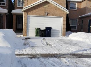 40 Whitley Castle Cres S Floor 2, Toronto, ON M1V 2P6