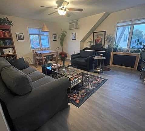 2nd floor living room