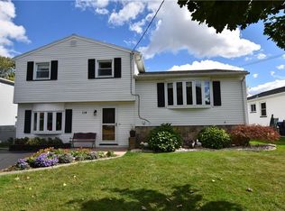 114 Rahway Rd, Rochester, NY 14606