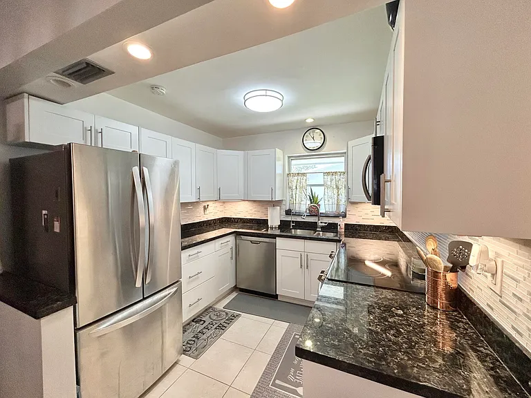 2766 Emory Dr E #L — Photo 4