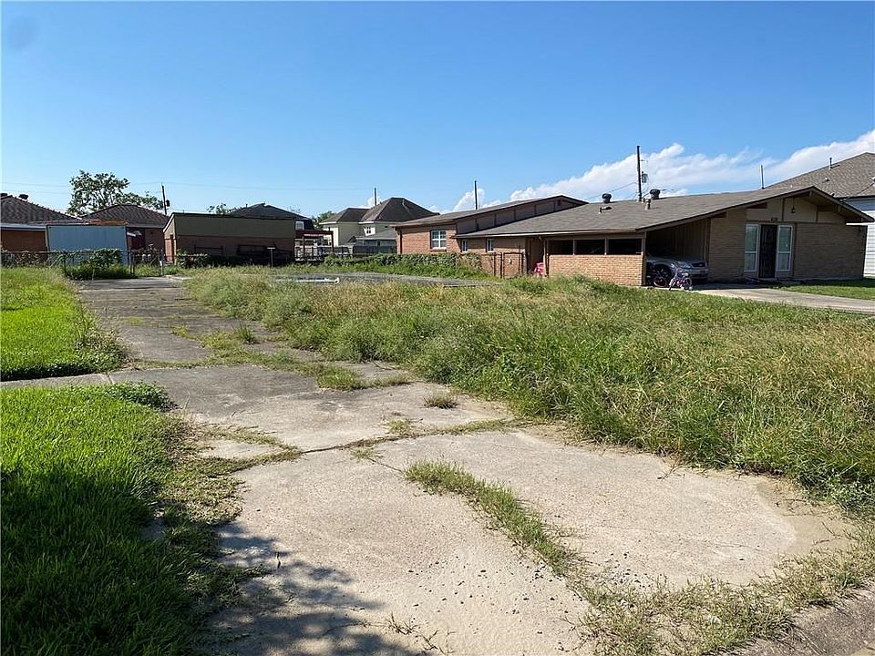 2nd image of 6110 Campus Blvd