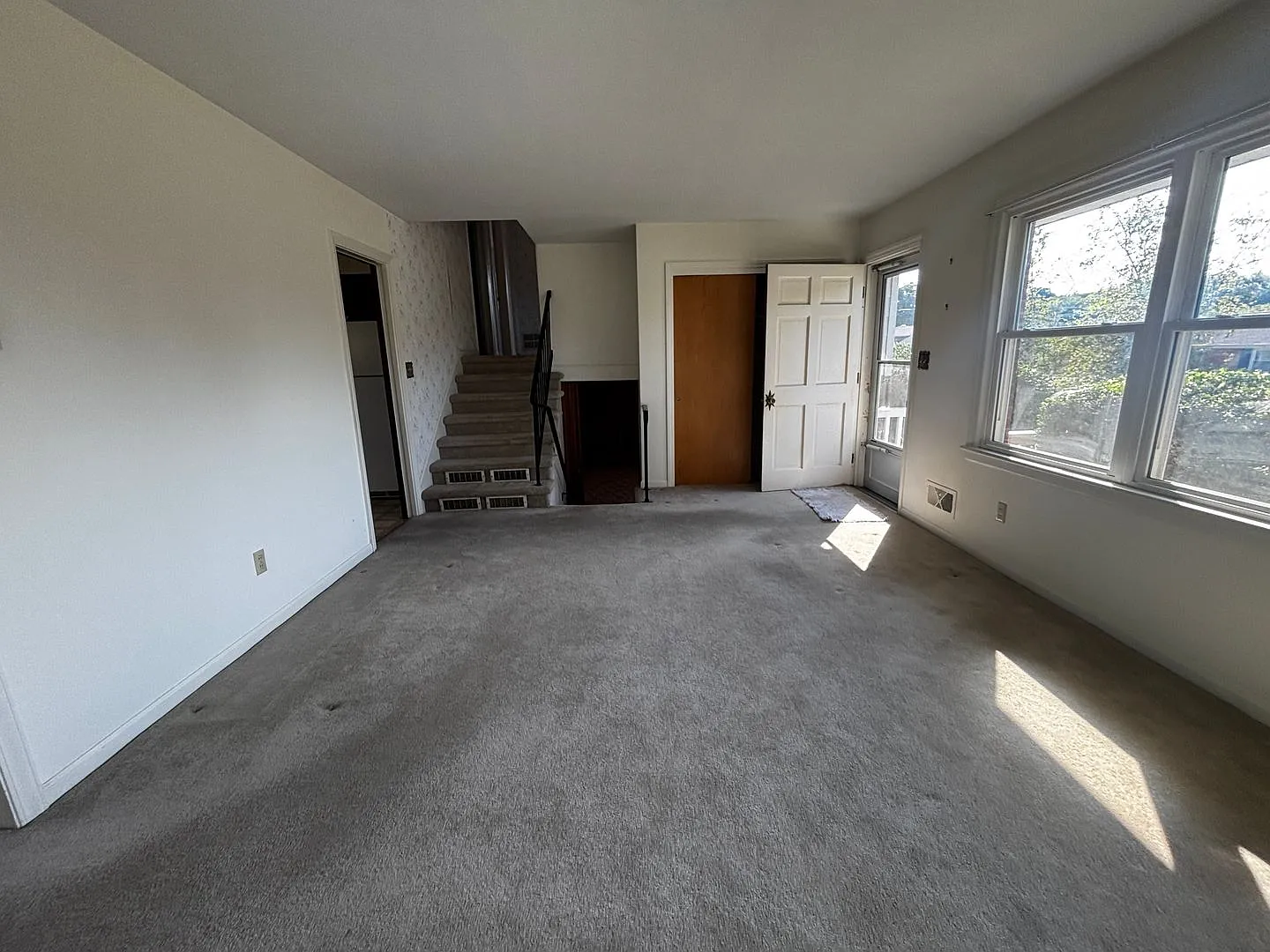 First Time On Market for Rent- Spacious Home in Salem with 4 Bedrooms and 2.5 Baths - 1511 Narcis... — Photo 4