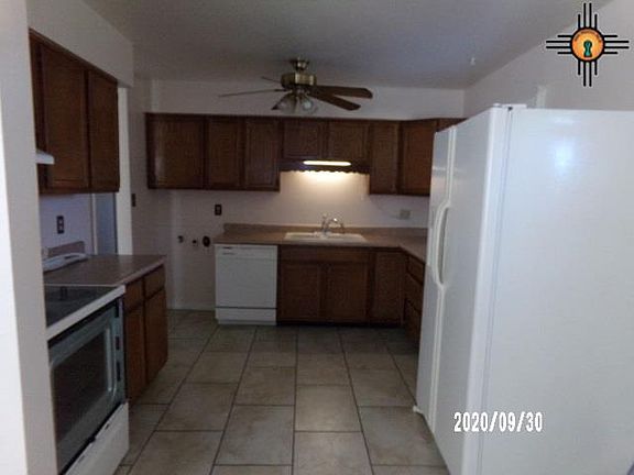4th image of 1705 W Hermosa Dr