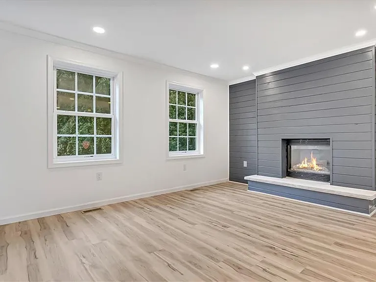 2704 Starlight Ter — Photo 27