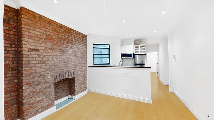 Rented by Keller Williams NYC | media 19