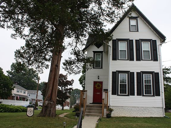 The Front - Pre-fence