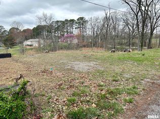 7 Pine Lane Rd, Benton, IL 62812