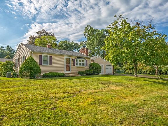 2nd image of 91 Beverly Dr