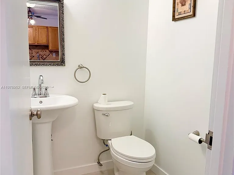 3725 S Ocean Dr #521 — Photo 18