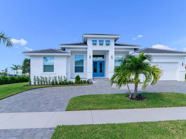 108 Gulfstream St, Marco Island, FL 34145