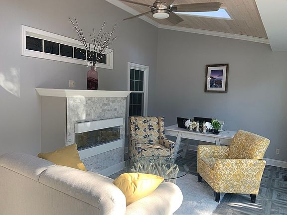 5th image of 8403 Broadmore Ln