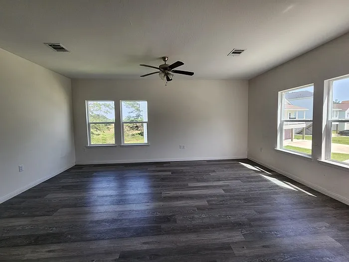 6218 Red Oak Dr — Photo 5